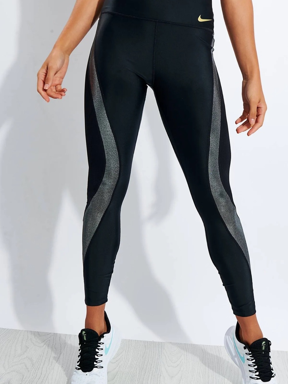 Nike Icon Clash Speed Women’s 7/8 Running Leggings - Picture 3 of 14